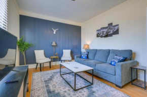 Downtown Anaconda Studio Walk to Dining and Bars!